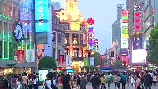 Video : China : Life in ShangHai 上海   Filmed in May 2010.  A well narrated tour of this amazing city ...  