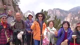 A trip to the beautiful HuangShan 黄山 mountain – video
