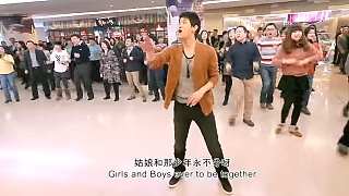 Video : China : Surprise concert in BeiJing 北京  :) (:  Season's greetings 2020 / 2021 ...