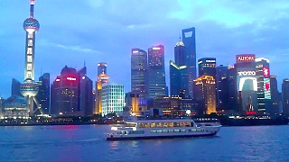 Sailing along the HuangPu River 黄浦江, ShangHai 上海