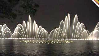 Beautiful musical fountains at the West Lake, HangZhou 杭州