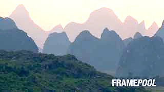 Scenes from the Li River 漓江, between YangShuo and GuiLin, GuangXi province