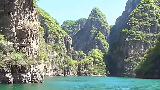 Video : China : LongQing Xia 龙庆峡 (LongQing Gorge), BeiJing