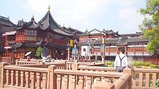 Video : China : Scenes from ShangHai 上海 2012 – video YuYuan Garden, NanJing Road, the Bund and PuDong.       